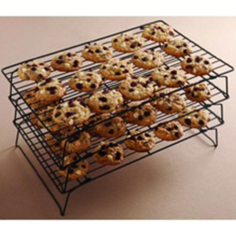 Stackable wire cooling rack Stackable wire cooling rack